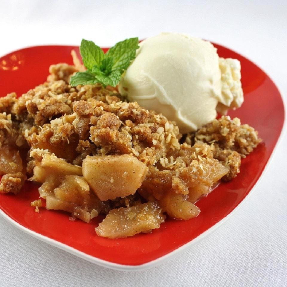 Receta Crumble de manzana fácil con cobertura de avena Receta Crumble de manzana fácil con cobertura de avena