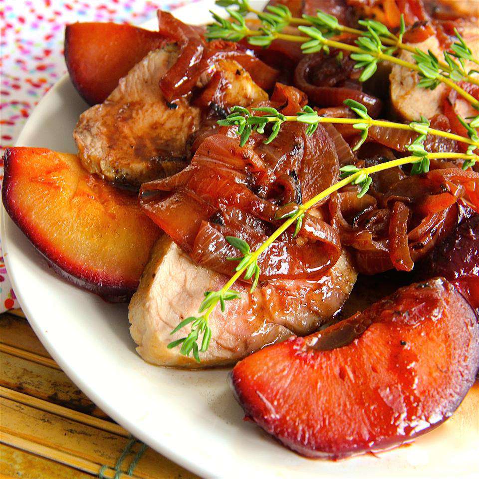 Receta Solomillo de cerdo asado con salsa de ciruelas frescas