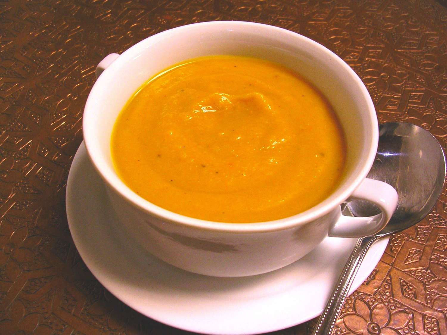 Receta Sopa de calabaza moscada con caqui